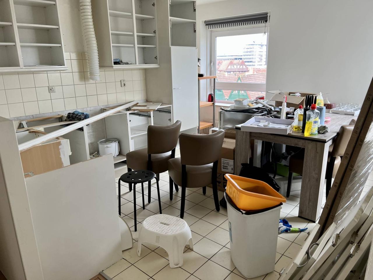 Balkon, parkeerplek en gemeubileerd wonen - Afbeelding 17
