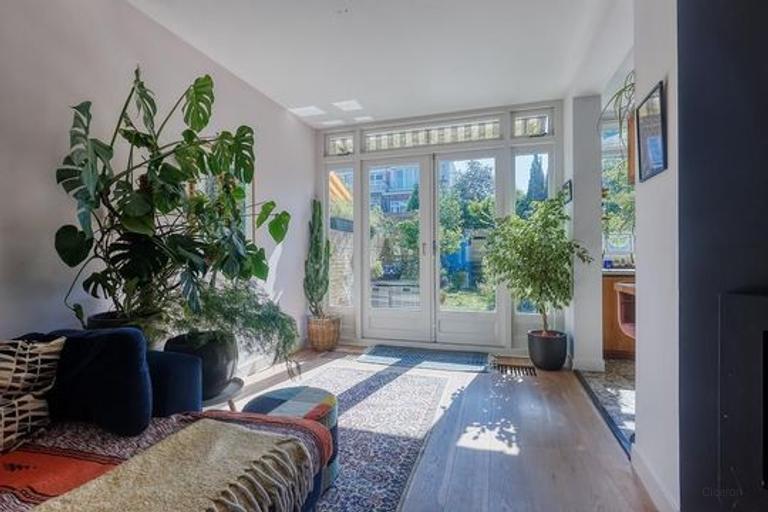 Gemeubileerde benedenwoning met tuin - Afbeelding 3