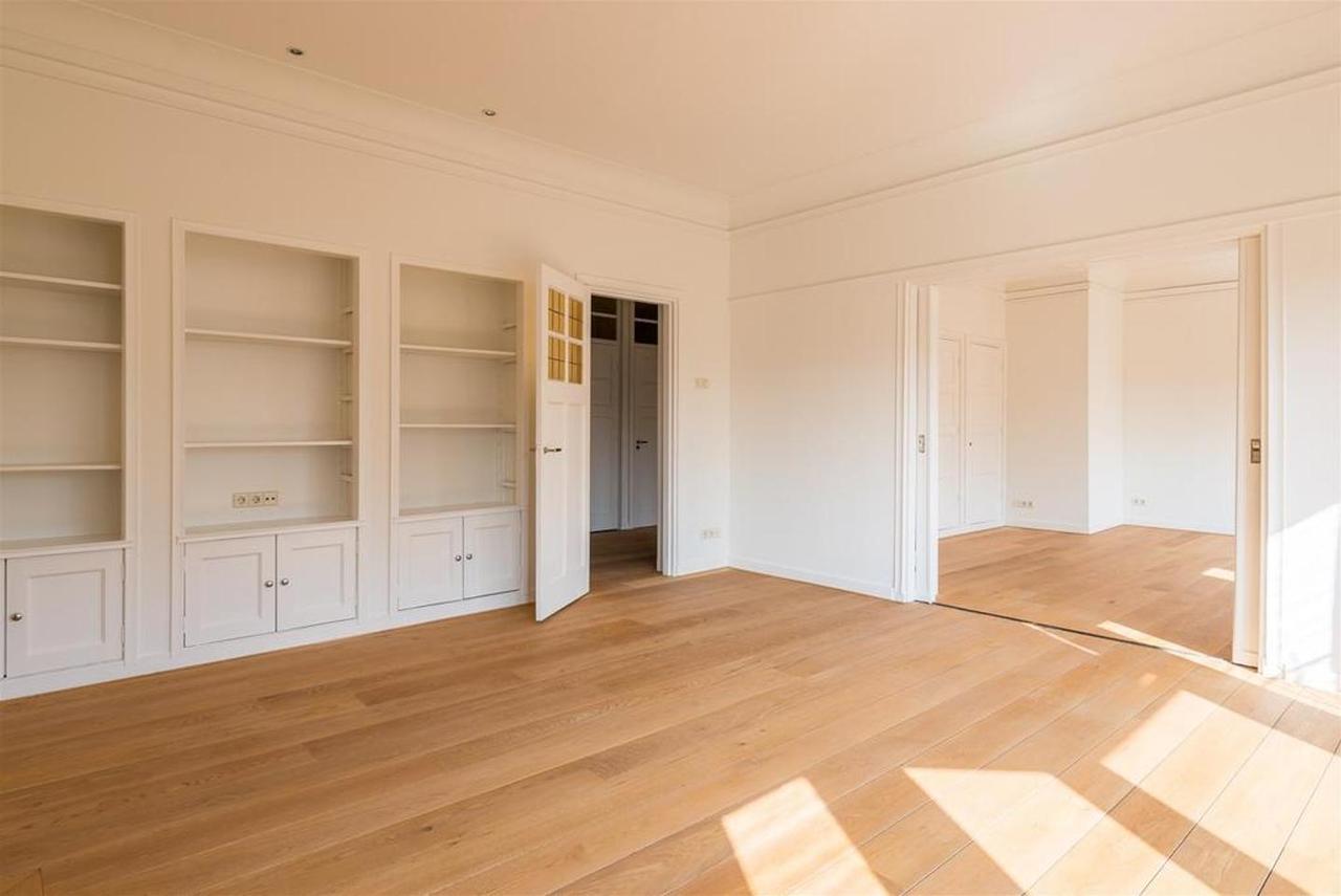 243 m² Living Space on Stadionkade - Image 7