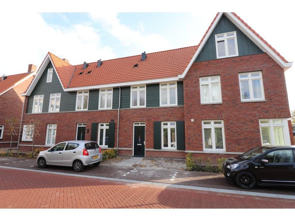 125 m² House with 4 Bedrooms in Waalre - Image 1