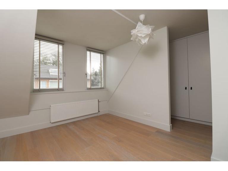 125 m² House with 4 Bedrooms in Waalre - Image 6