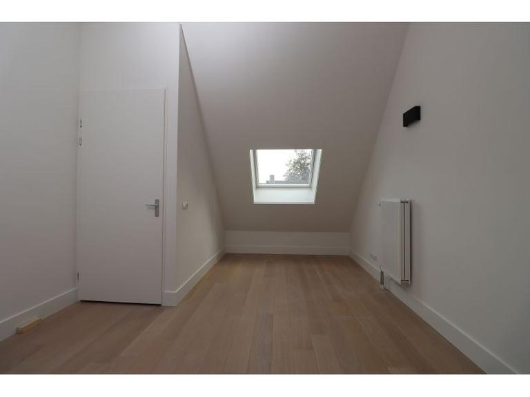 125 m² House with 4 Bedrooms in Waalre - Image 12
