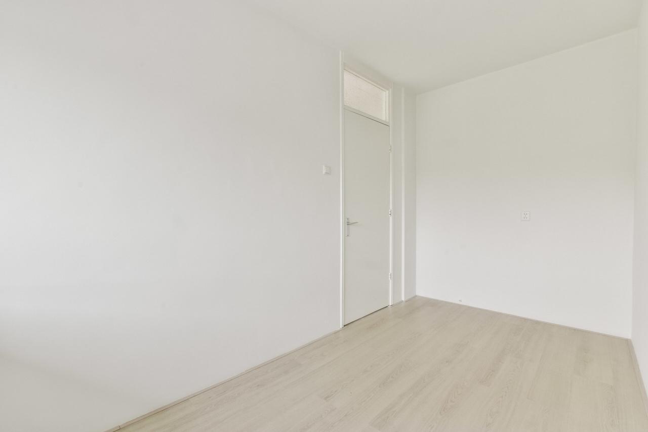 4-room apartment with elevator in Amstelveen - Image 11