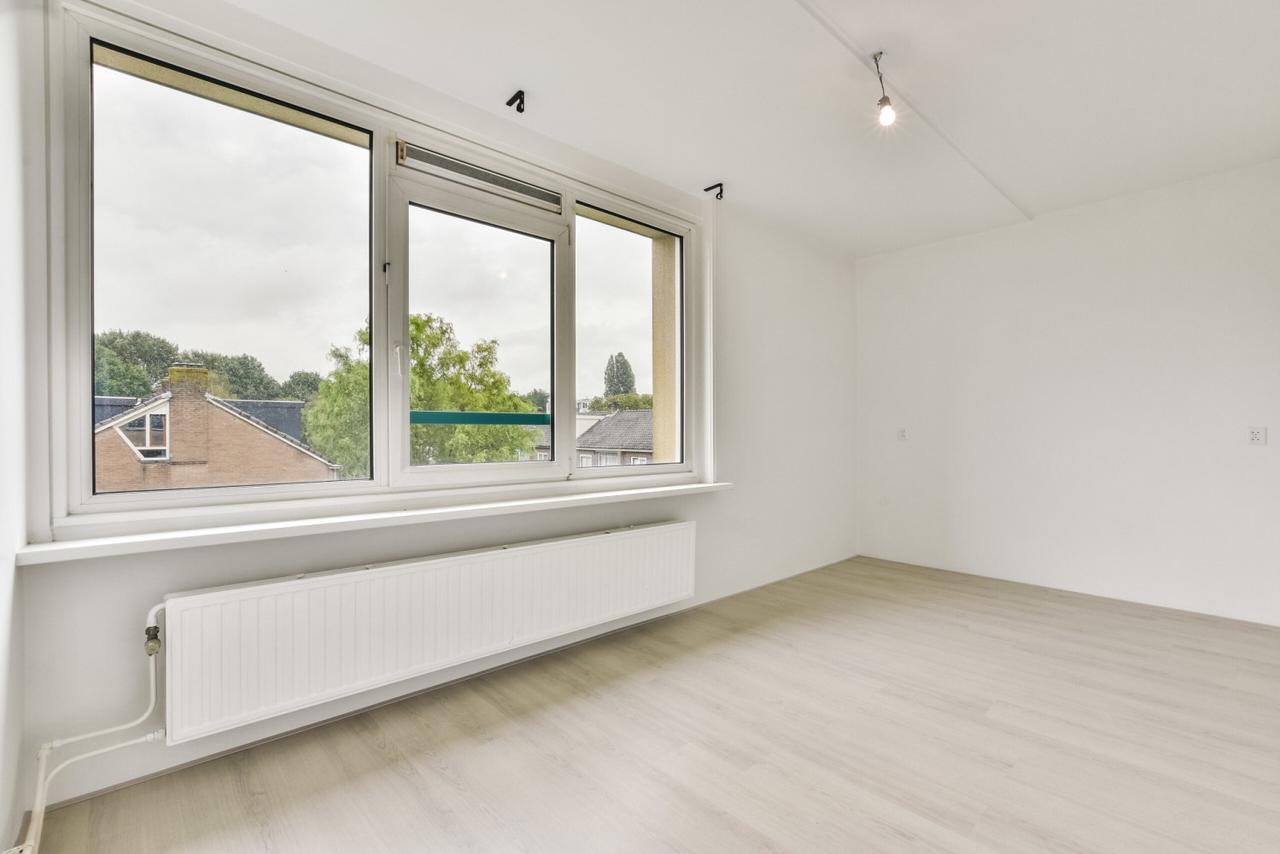 4-room apartment with elevator in Amstelveen - Image 16