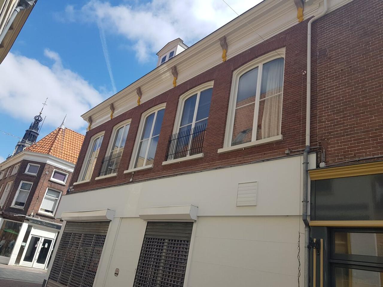 2-kamerappartement met terras in centrum - Afbeelding 2