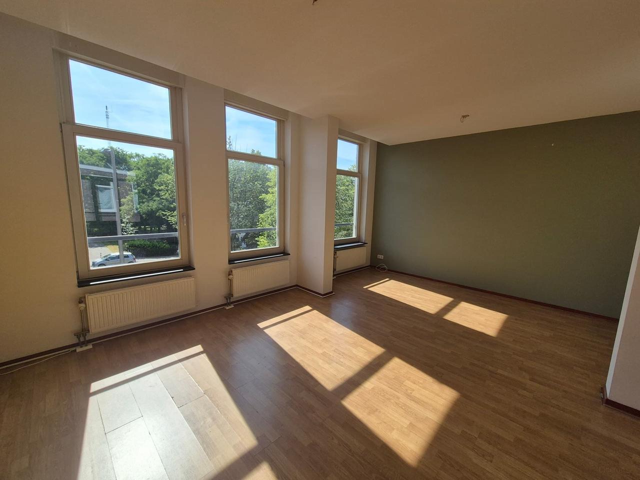 114 m² met 3 slaapkamers in Nieuw Crooswijk - Afbeelding 4