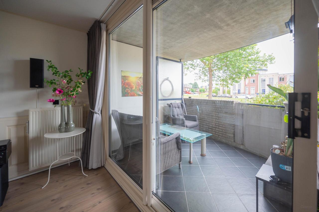 87 m² apartment with balcony and 2 bedrooms - Image 15
