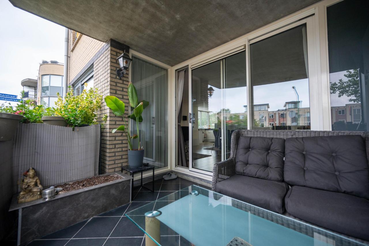 87 m² apartment with balcony and 2 bedrooms - Image 16