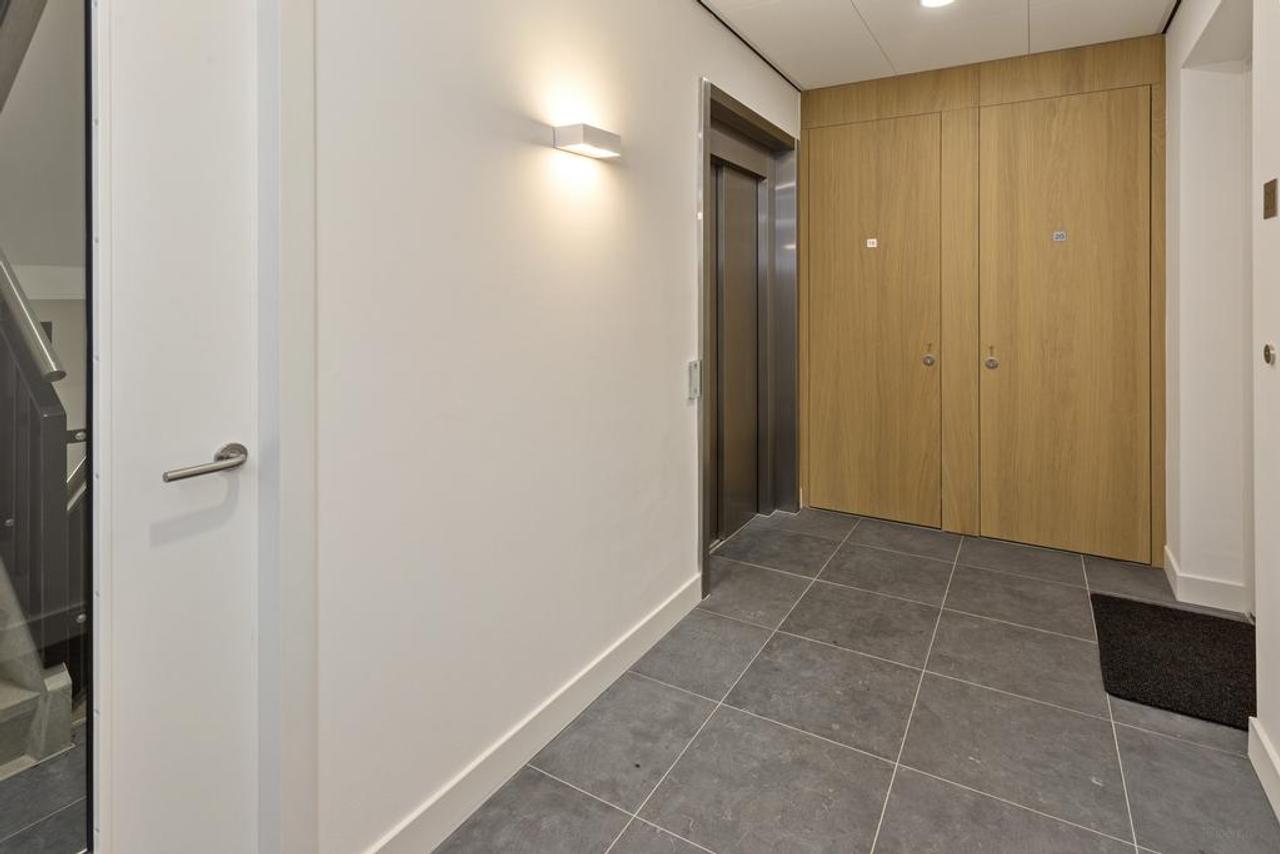 Gemeubileerd 3-kamerappartement met balkon - Afbeelding 13