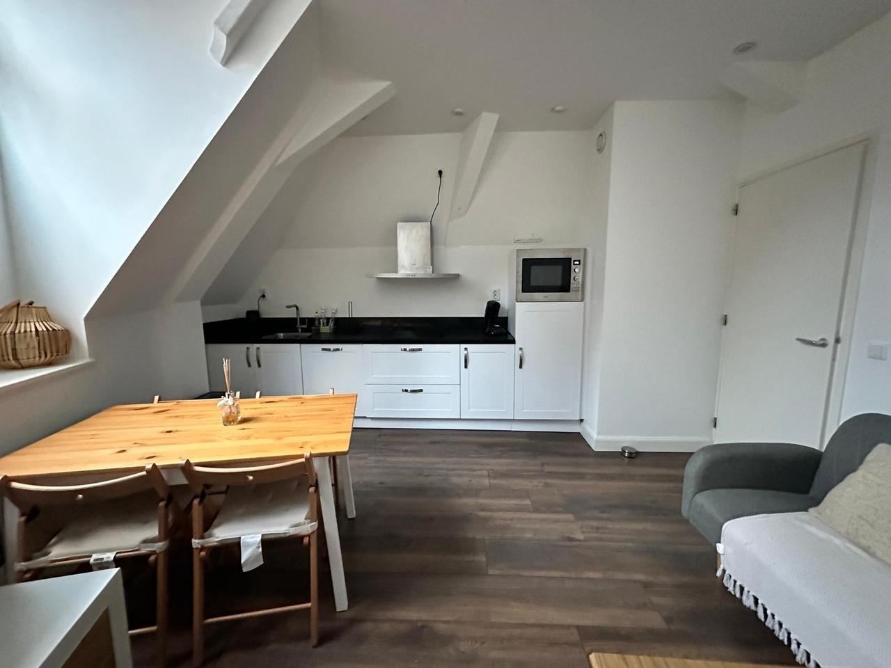 Furnished apartment in the heart of Hoorn - Image 2