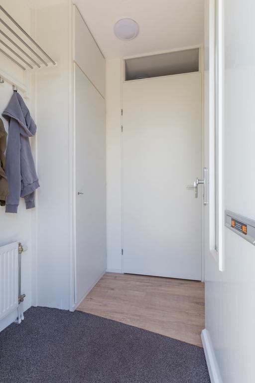 Gemeubileerde tussenwoning met tuin in Zwaag - Afbeelding 3