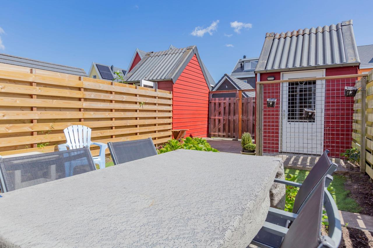 Gemeubileerde tussenwoning met tuin in Zwaag - Afbeelding 17