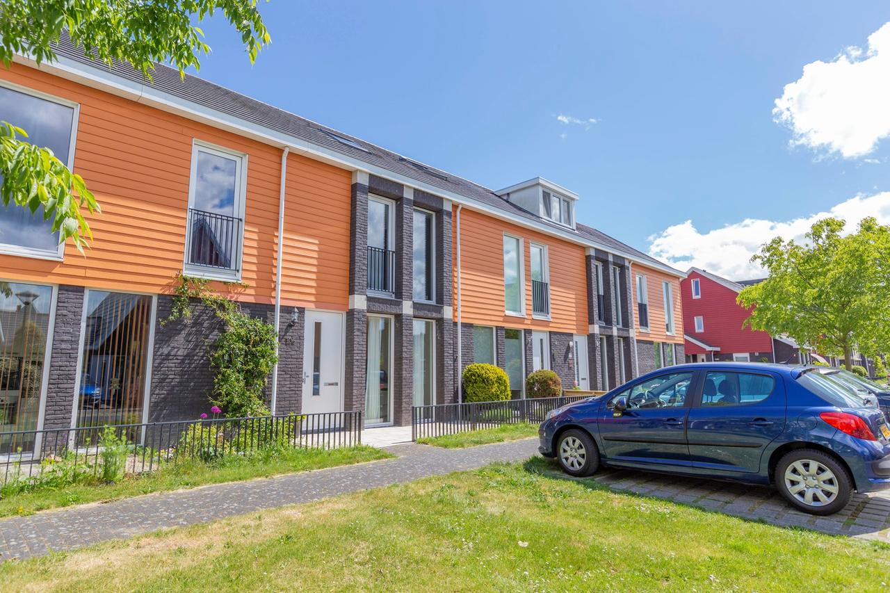 Gemeubileerde tussenwoning met tuin in Zwaag - Afbeelding 39
