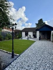Detached Bungalow with Garden in Odiliapeel - Image 2