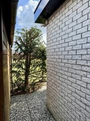 Detached Bungalow with Garden in Odiliapeel - Image 11