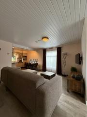 Detached Bungalow with Garden in Odiliapeel - Image 32
