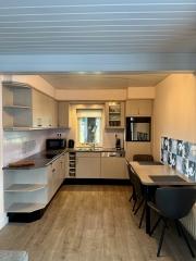 Detached Bungalow with Garden in Odiliapeel - Image 34