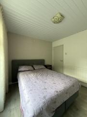 Detached Bungalow with Garden in Odiliapeel - Image 46