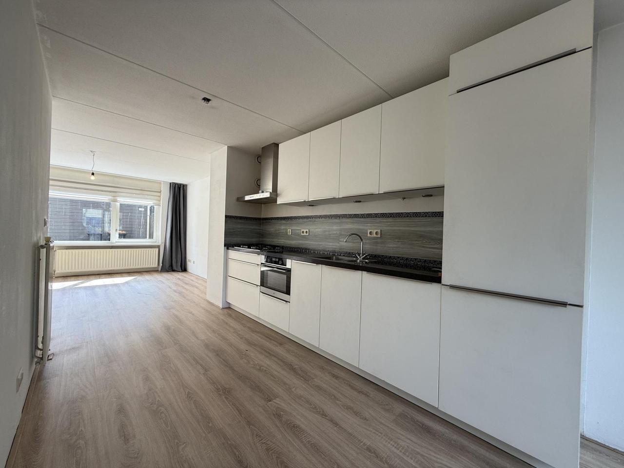 133 m² with Garden and 4 Bedrooms - Image 4