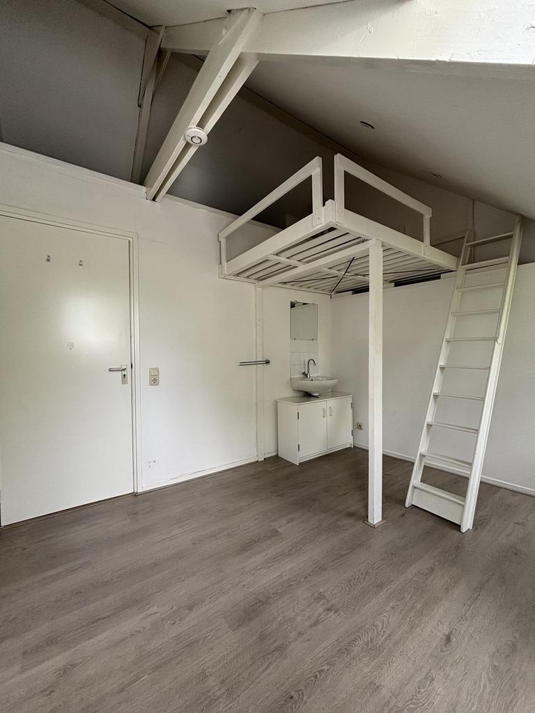 Kamer met balkon in de Gorechtbuurt - Afbeelding 3