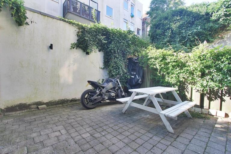 Benedenwoning met zonnige tuin in de Jordaan - Afbeelding 7