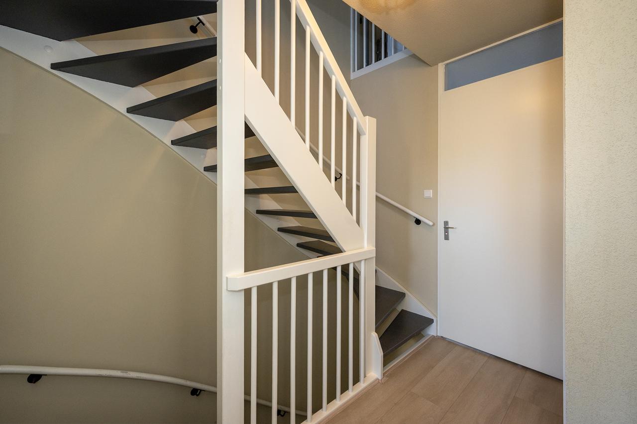 Spacious Family Home with Garden in Veldhuizen - Image 22