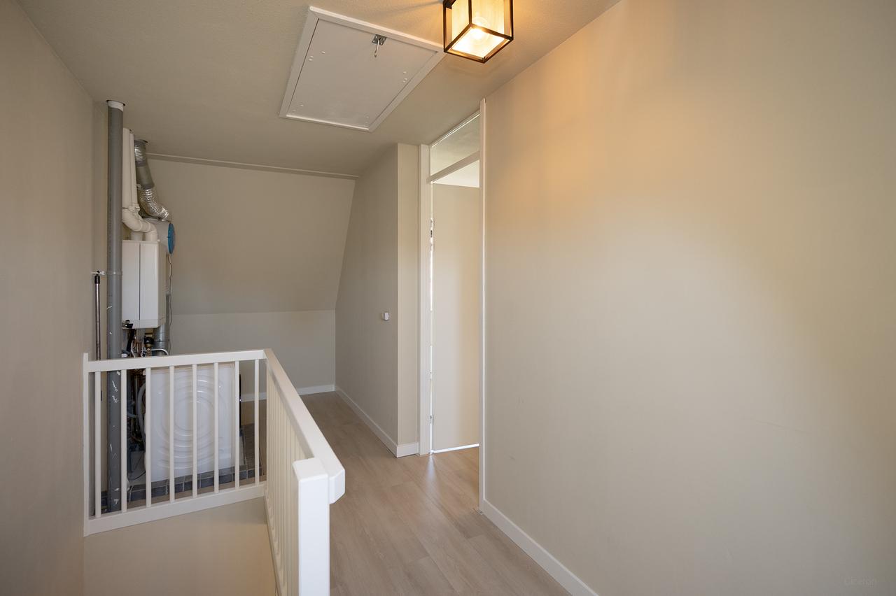 Spacious Family Home with Garden in Veldhuizen - Image 23