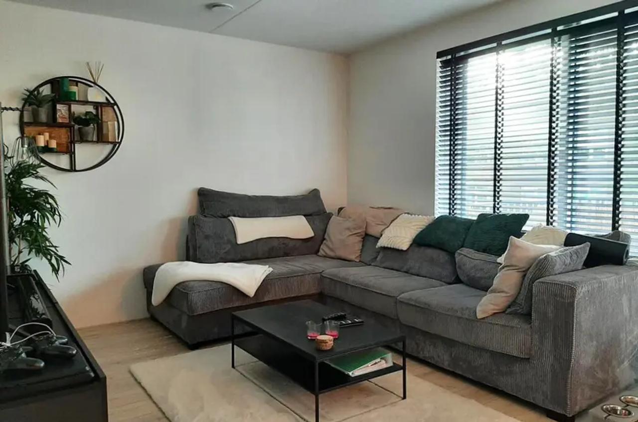 Licht 3-kamerappartement met balkon - Afbeelding 2