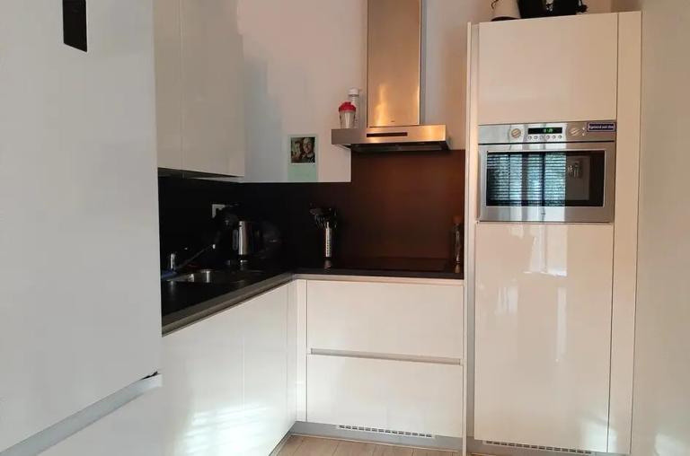 Licht 3-kamerappartement met balkon - Afbeelding 3