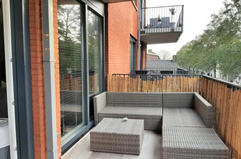 Licht 3-kamerappartement met balkon - Afbeelding 4