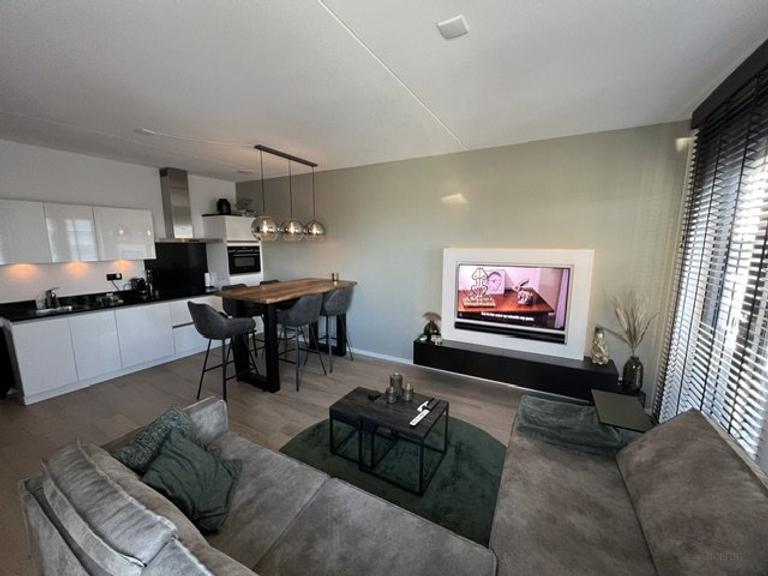 Balkon aan het water in hartje Helmond - Afbeelding 4