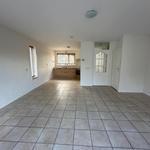 108 m² House with 4 Bedrooms - Image 3