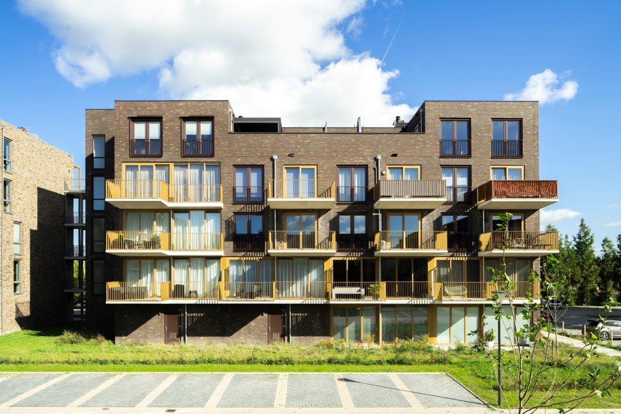 3-room apartment with southwest-facing balcony - Image 6