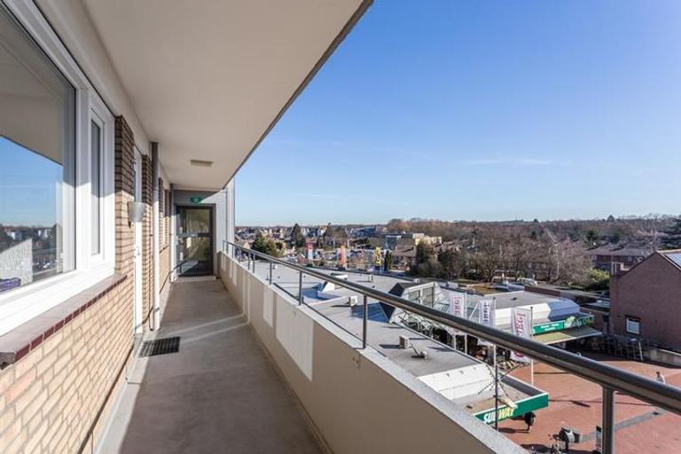 72 m² apartment with elevator in City Center - Image 3