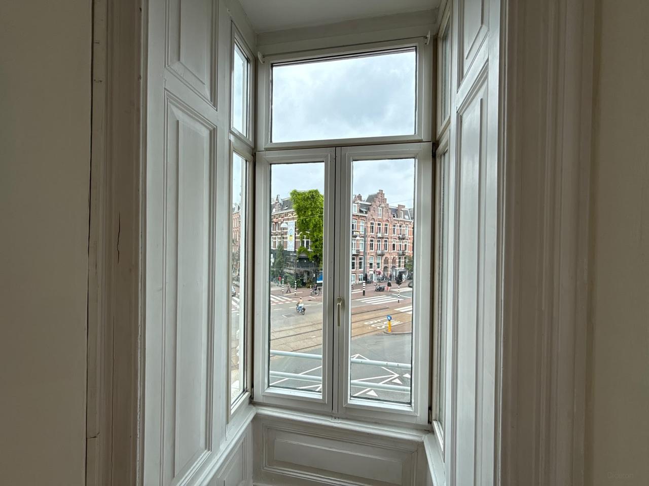 Licht 3-kamerappartement aan de Overtoom - Afbeelding 8