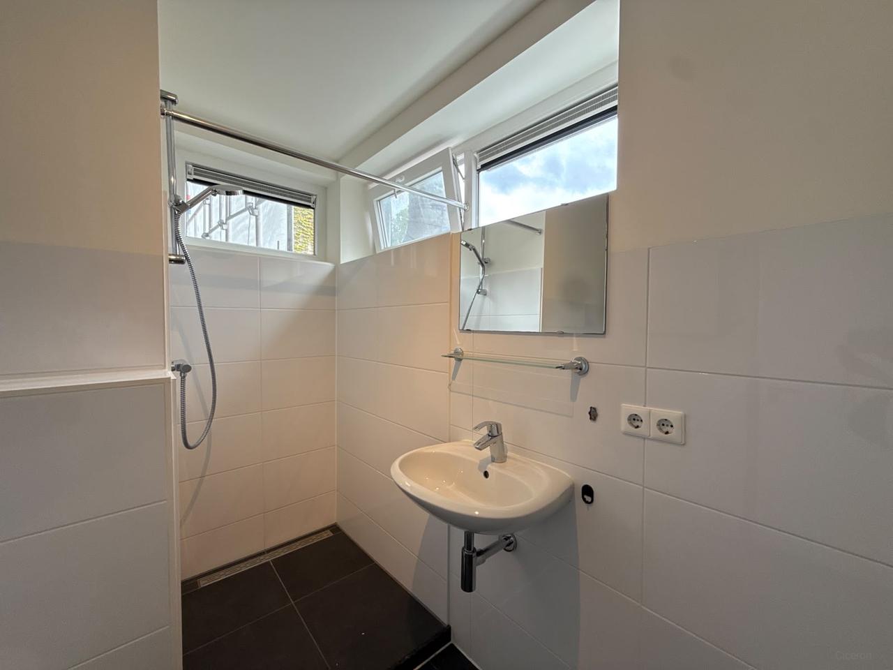 Licht 3-kamerappartement aan de Overtoom - Afbeelding 17