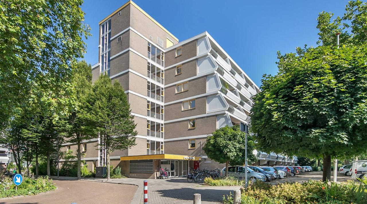 Licht 3-kamerappartement met balkon - Afbeelding 2