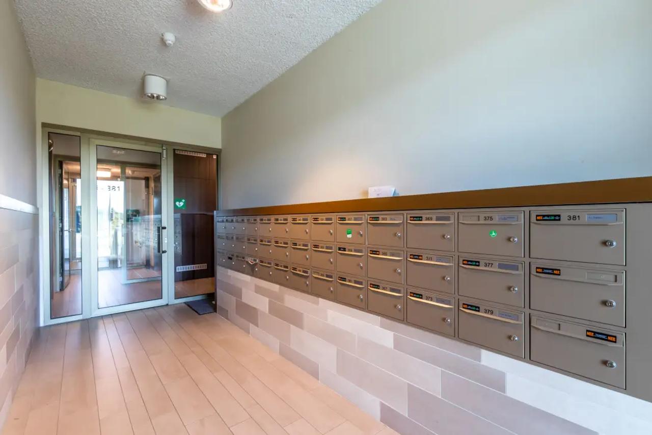 Energy-efficient 2-bedroom apartment with balcony - Image 3