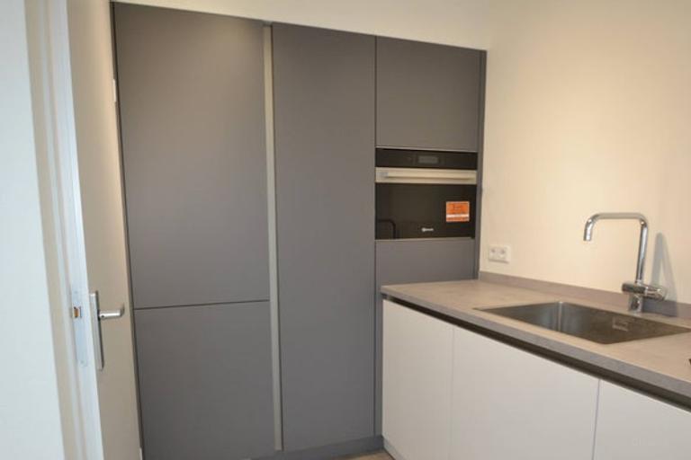 Apartment with Terrace at 't Bassin - Image 3