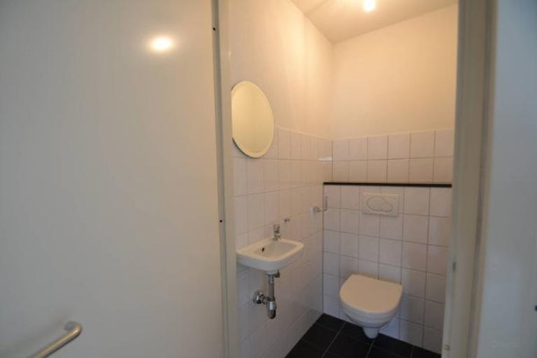 2-Bedroom Apartment with 2 Terraces - Image 10