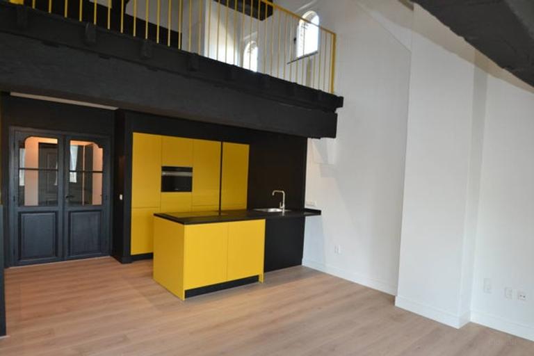 Quiet 165 m² loft in the heart of Maastricht - Image 4