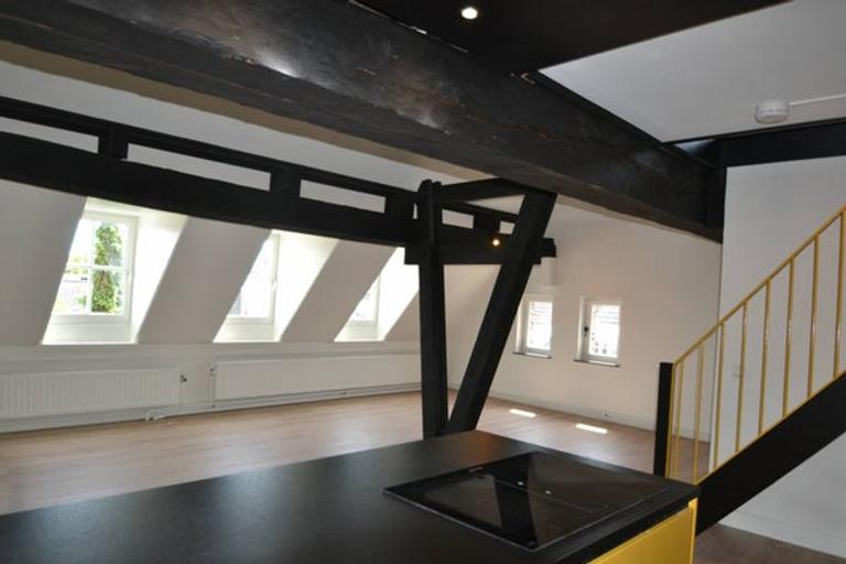 Quiet 165 m² loft in the heart of Maastricht - Image 8