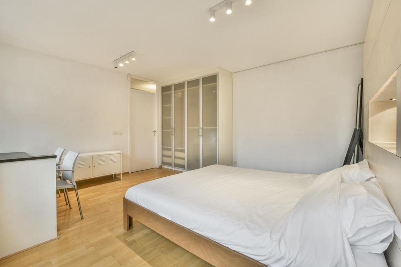 80 m² apartment with terrace on Kalverstraat - Image 13