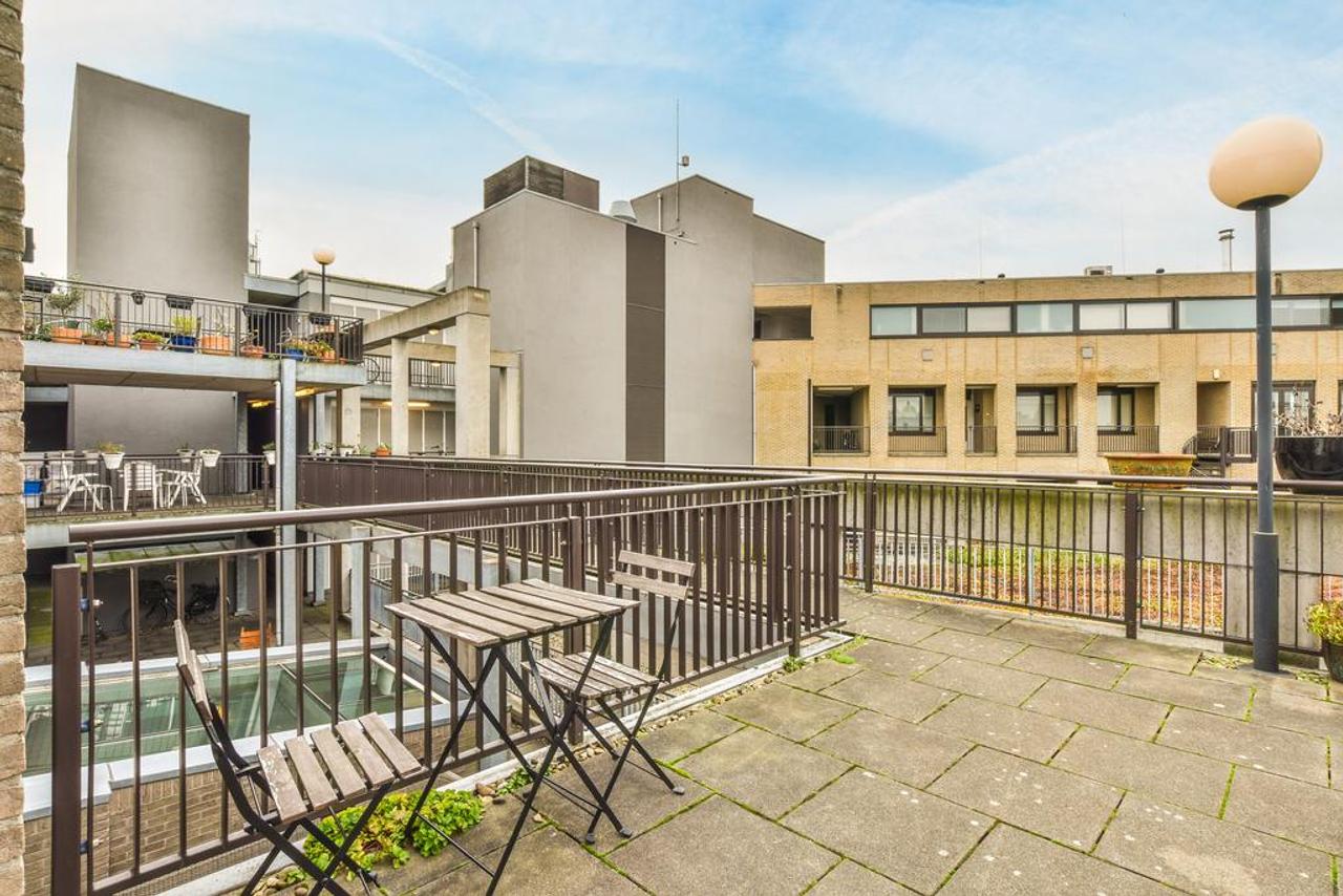 80 m² apartment with terrace on Kalverstraat - Image 17