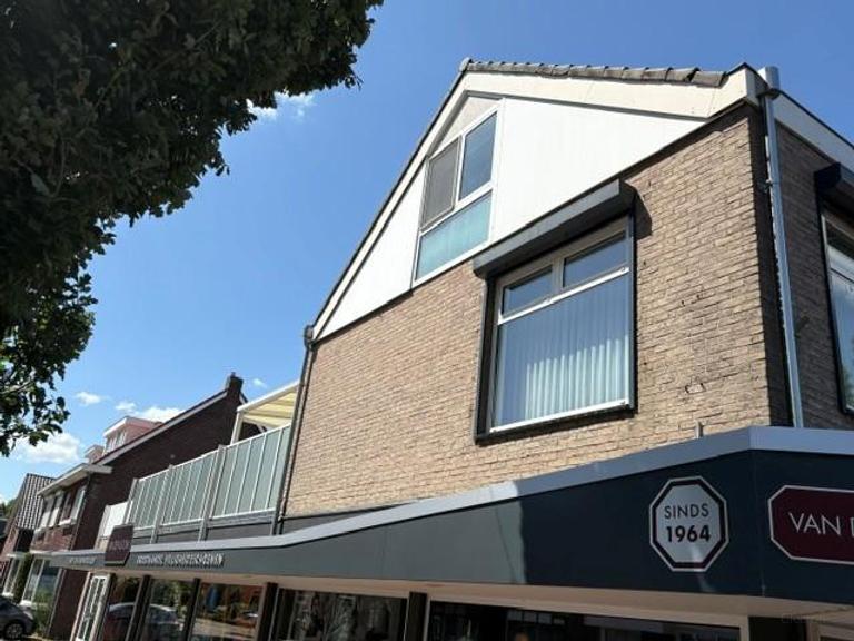 170 m² of living space with large roof terrace in Ospel - Image 2