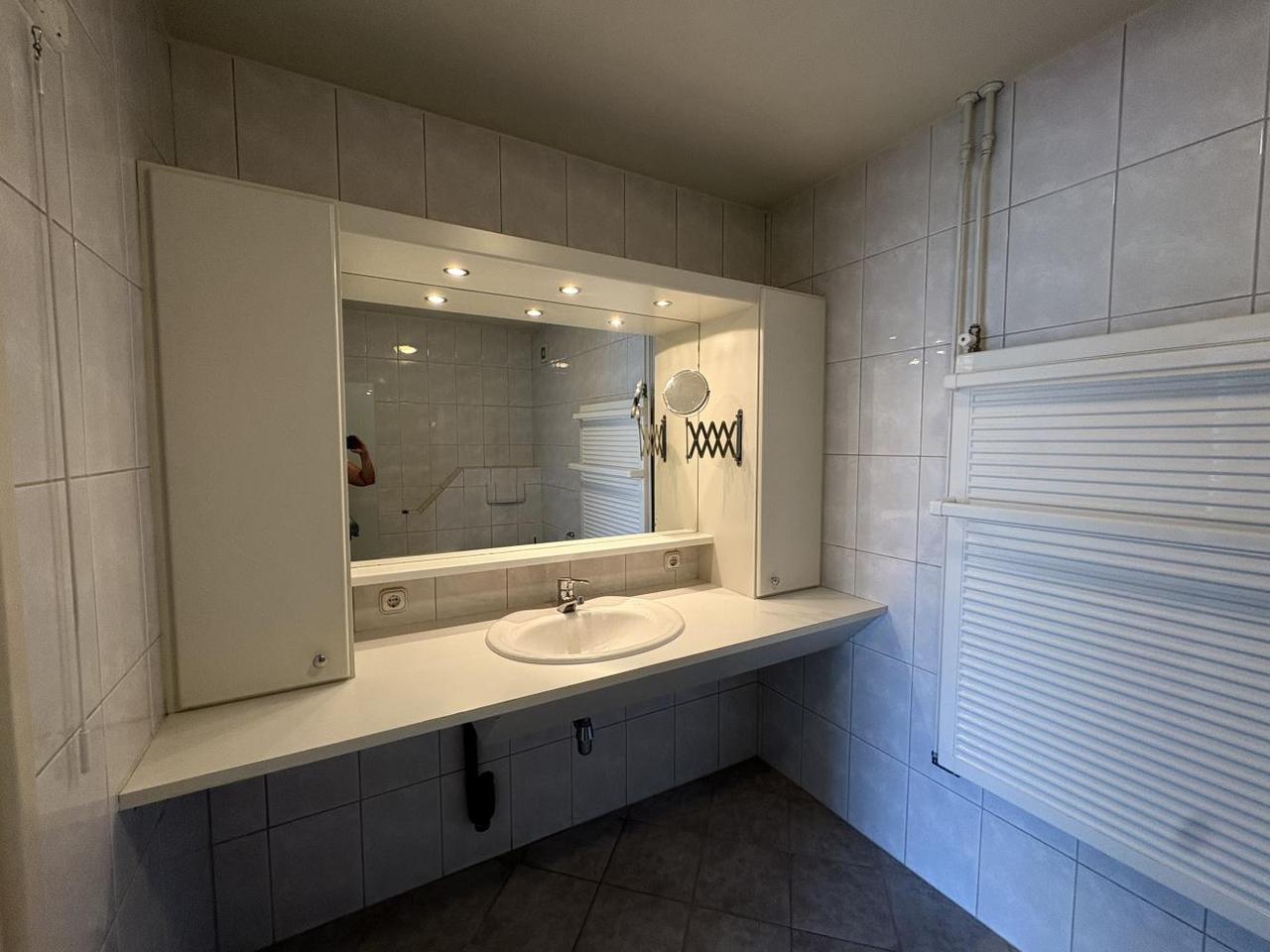 170 m² of living space with large roof terrace in Ospel - Image 11