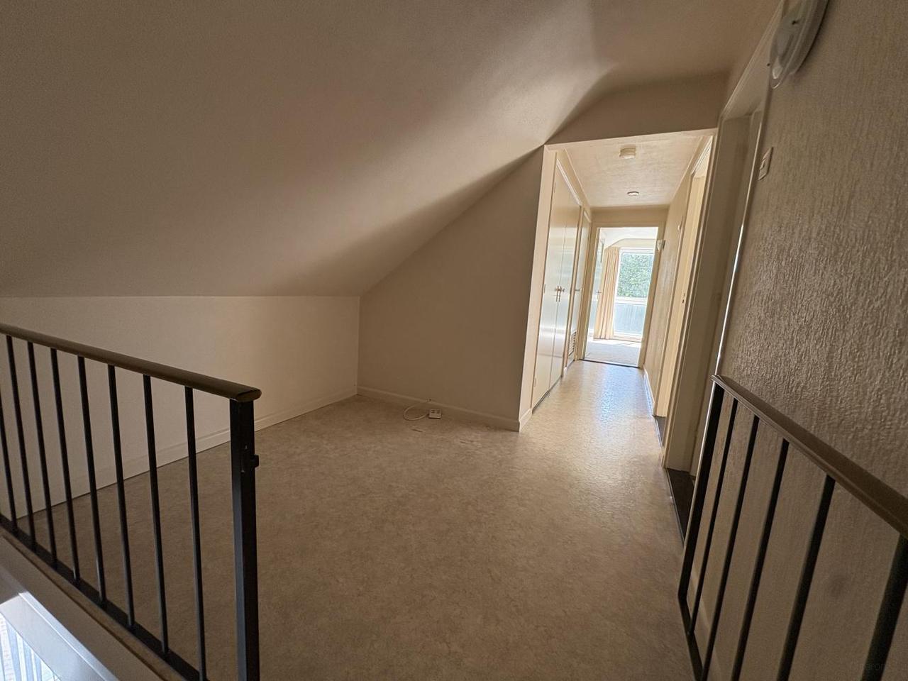 170 m² of living space with large roof terrace in Ospel - Image 15