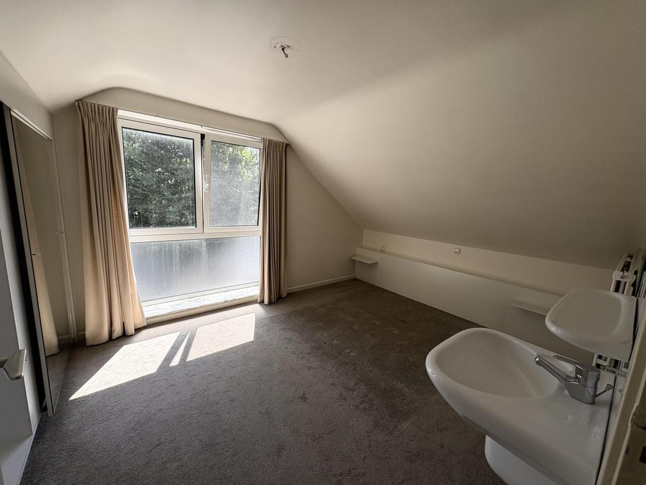 170 m² of living space with large roof terrace in Ospel - Image 17