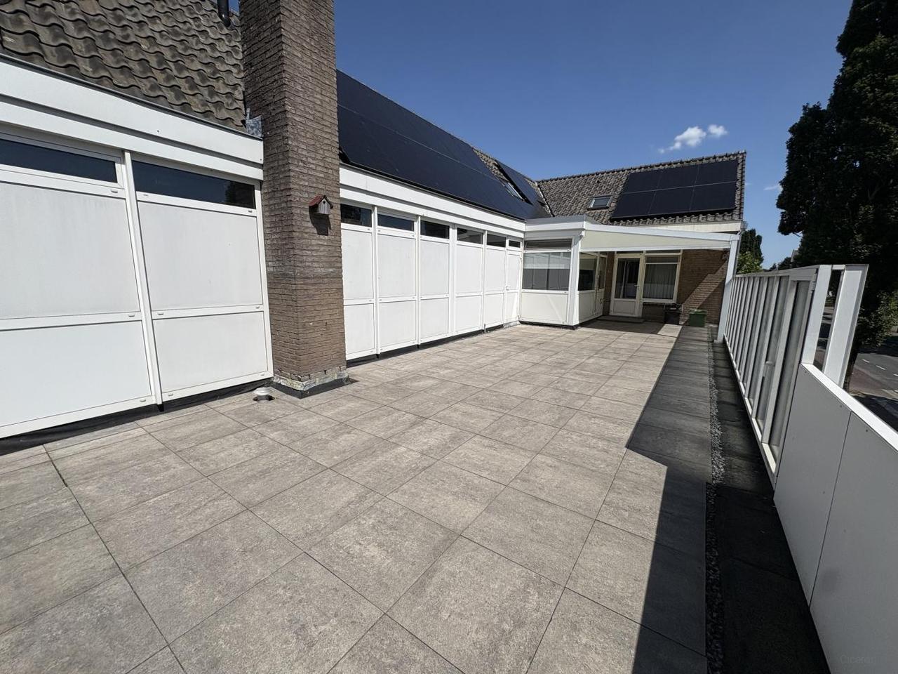 170 m² of living space with large roof terrace in Ospel - Image 21