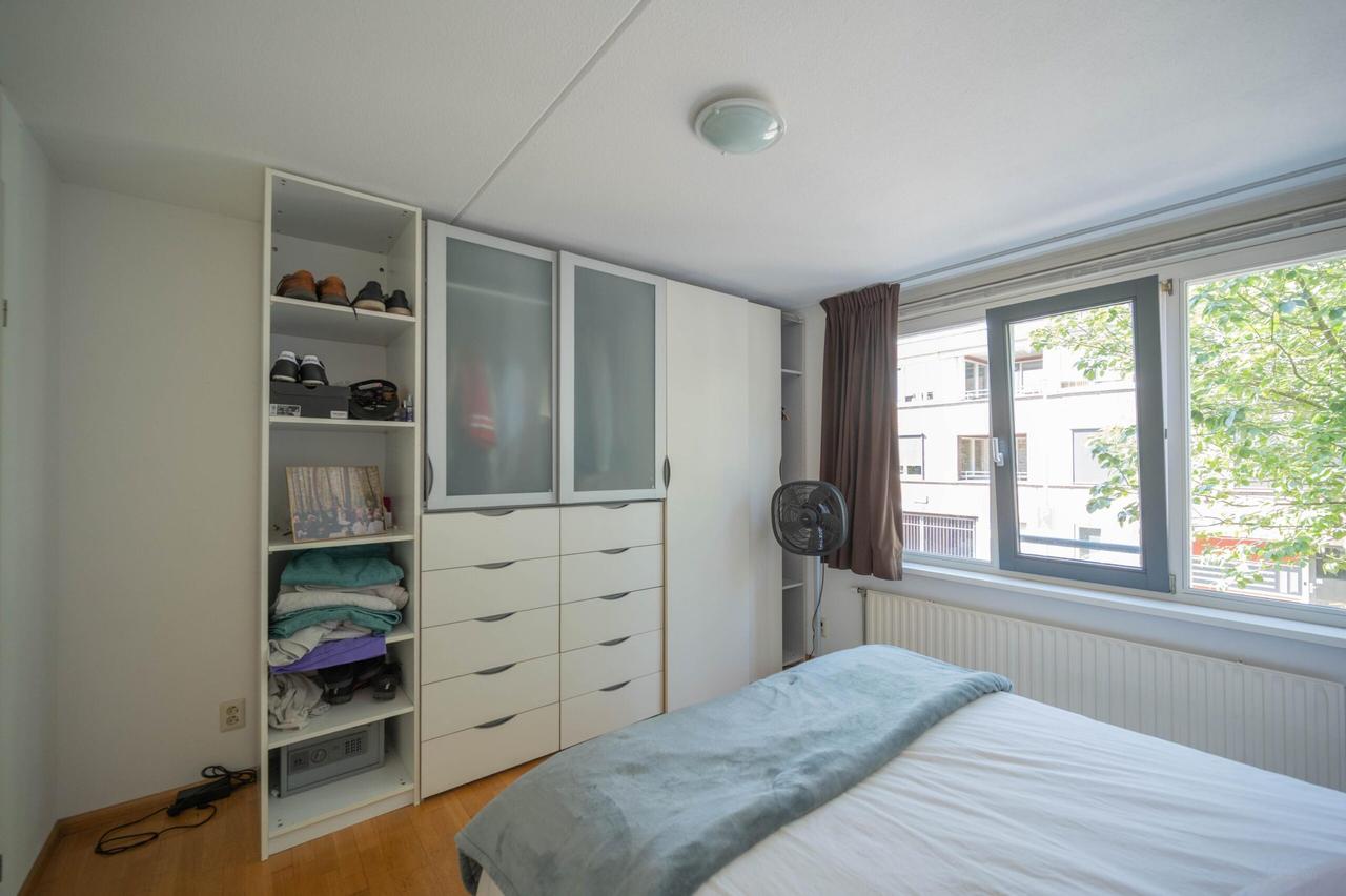 South-Facing Balcony & 3 Bedrooms in Utrecht - Image 7